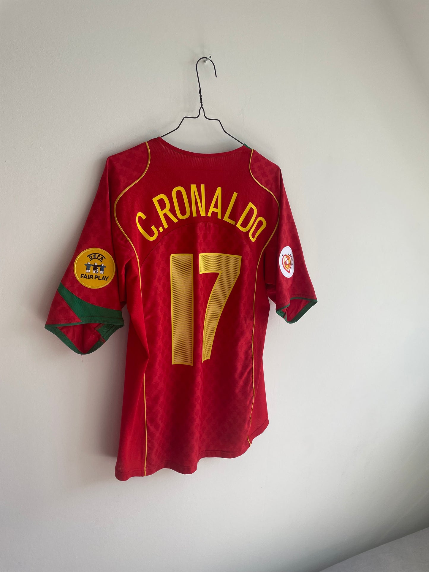 Portugal 2004 Cristiano Ronaldo 9/10 - M