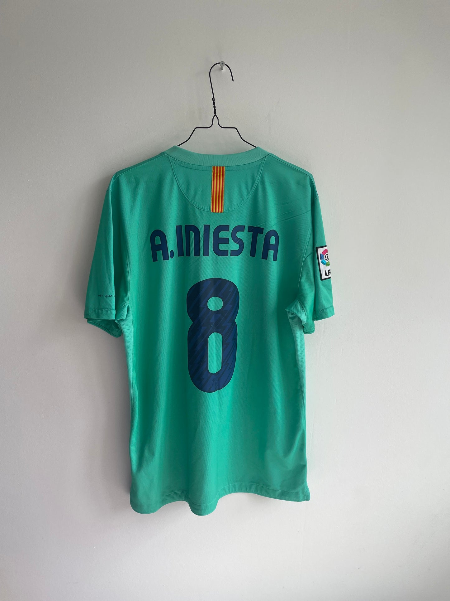 Barcelona 2010/11 Andres Iniesta 9/10 - L