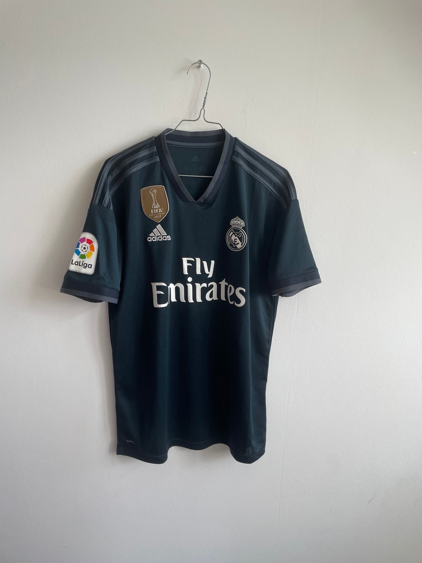 Real Madrid 2018/19 Raphael Varane 9/10 - M