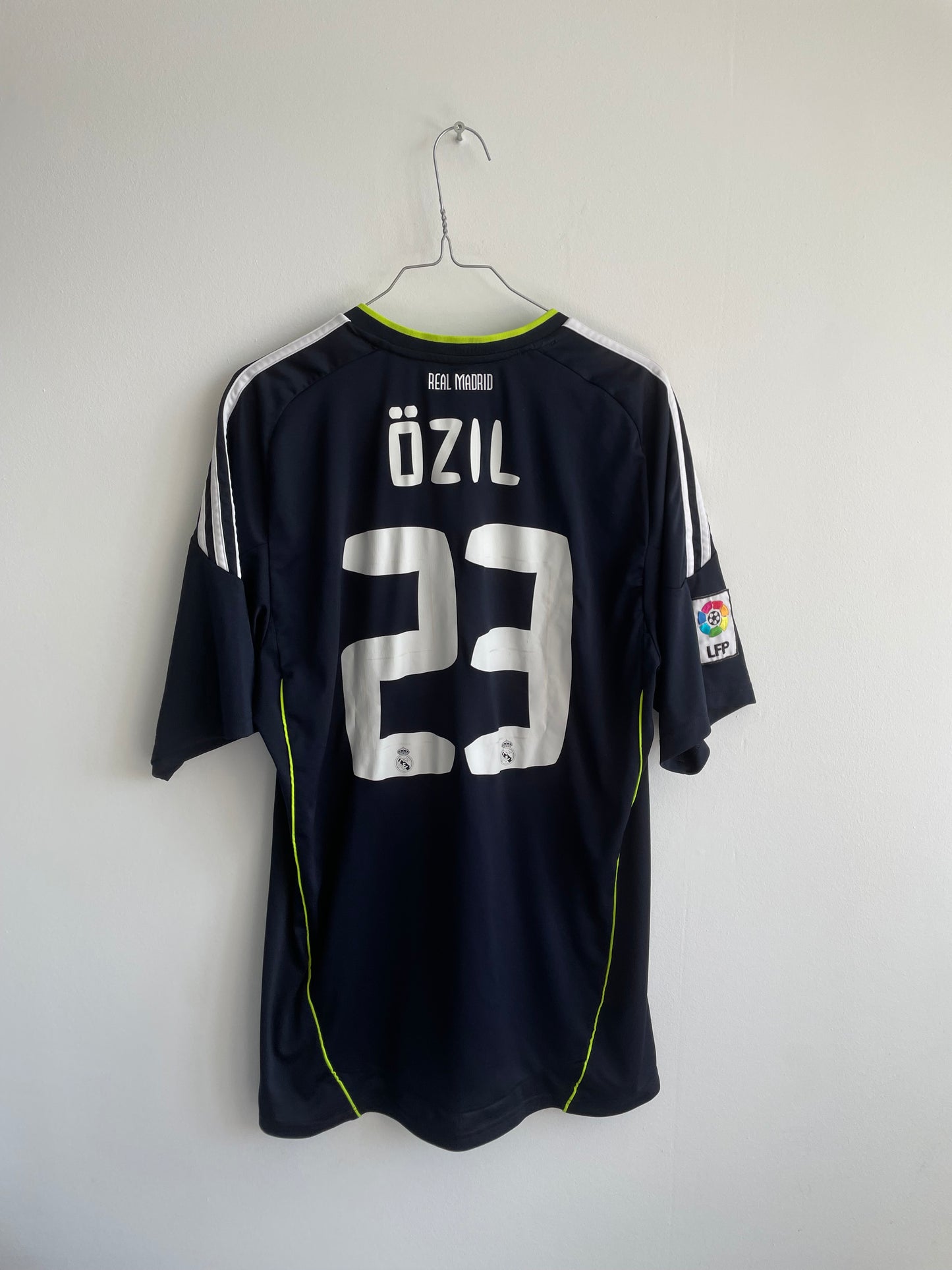 Real Madrid 2010/11 Mesut Özil 9/10 - L