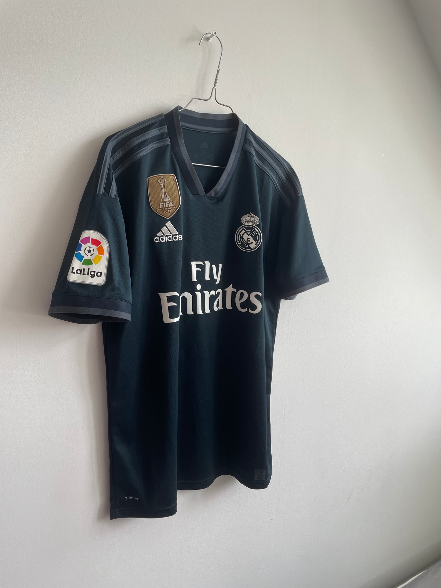 Real Madrid 2018/19 Raphael Varane 9/10 - M