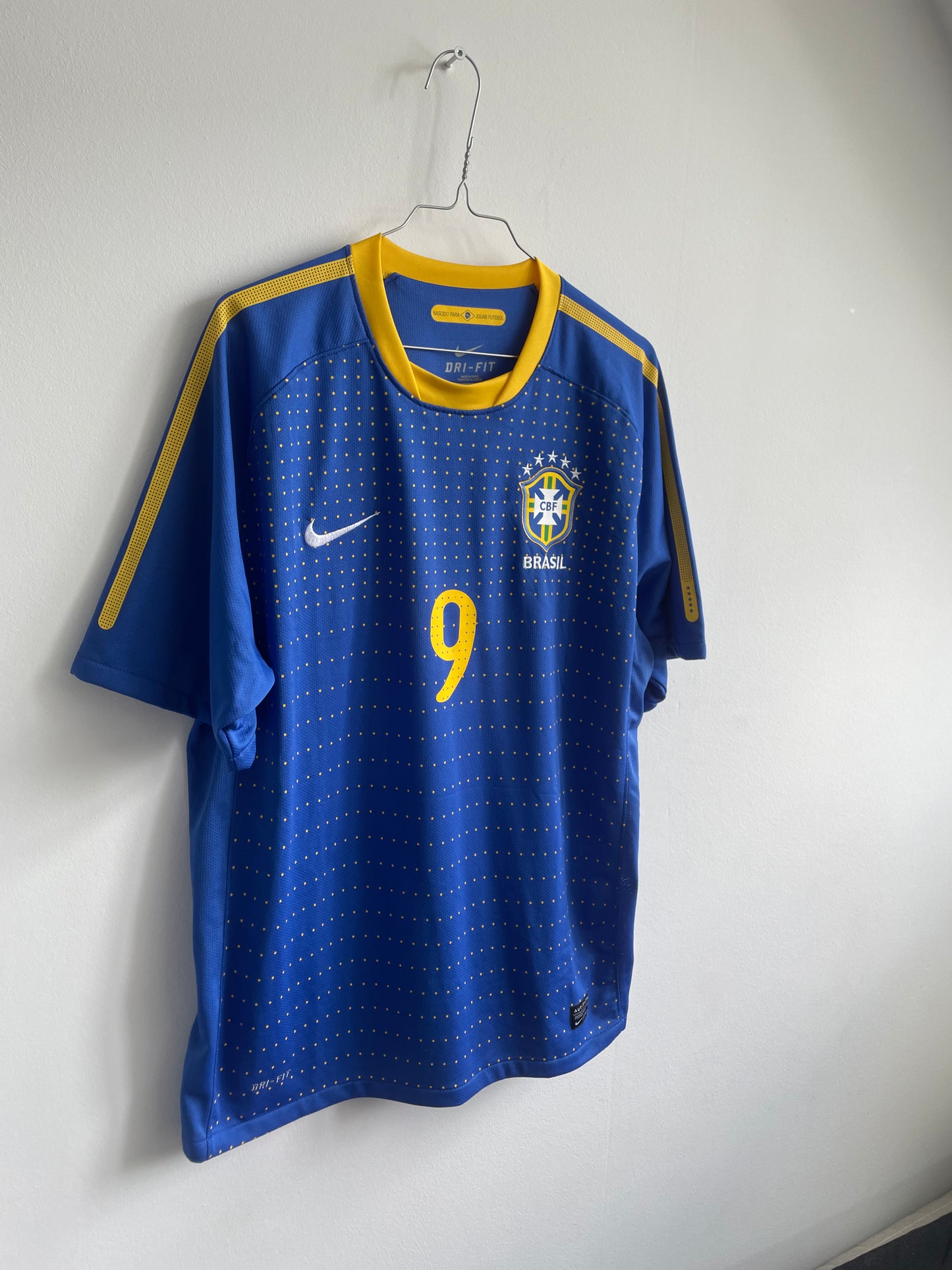 Brasilien 2010 Luis Fabiano 9/10 - L