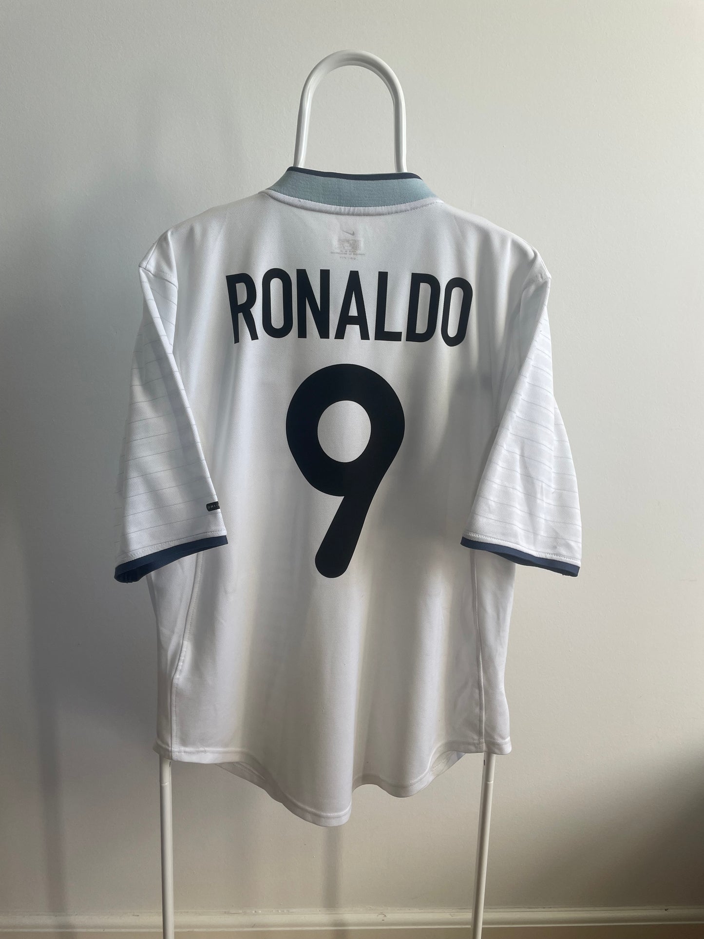 Inter 2001/02 Ronaldo (R9) 8/10 - M
