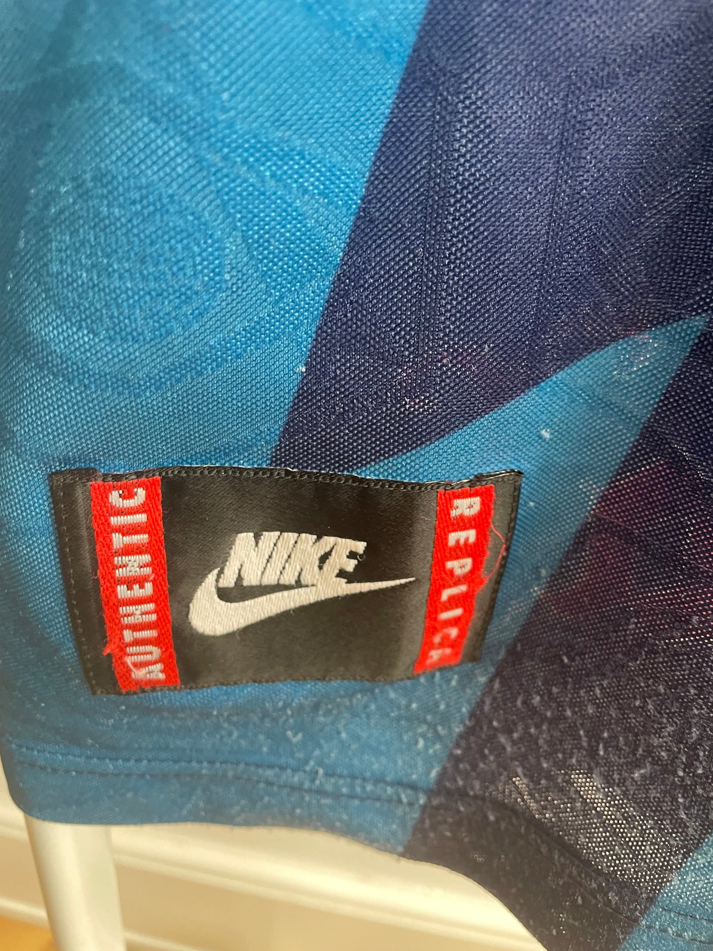 Arsenal 1995/96 Dennis Bergkamp 8/10 - L