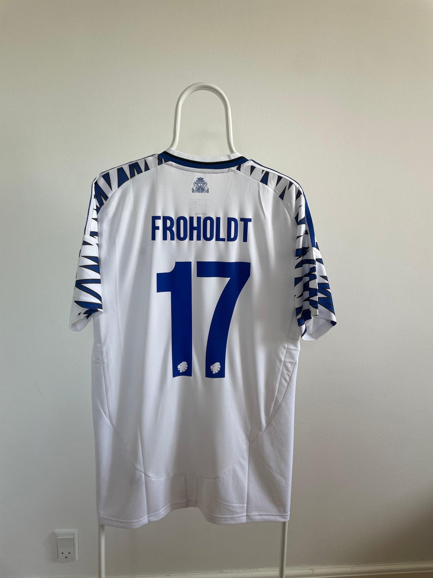 FCK 2024/25 Viktor Froholdt 10/10 BNWT - XL