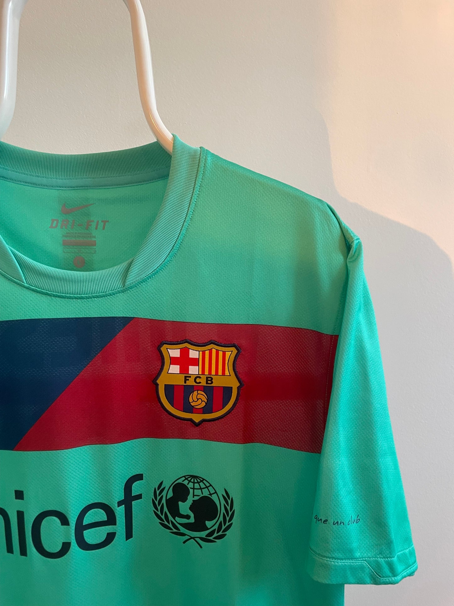 Barcelona 2010/11 Andres Iniesta 9/10 - L