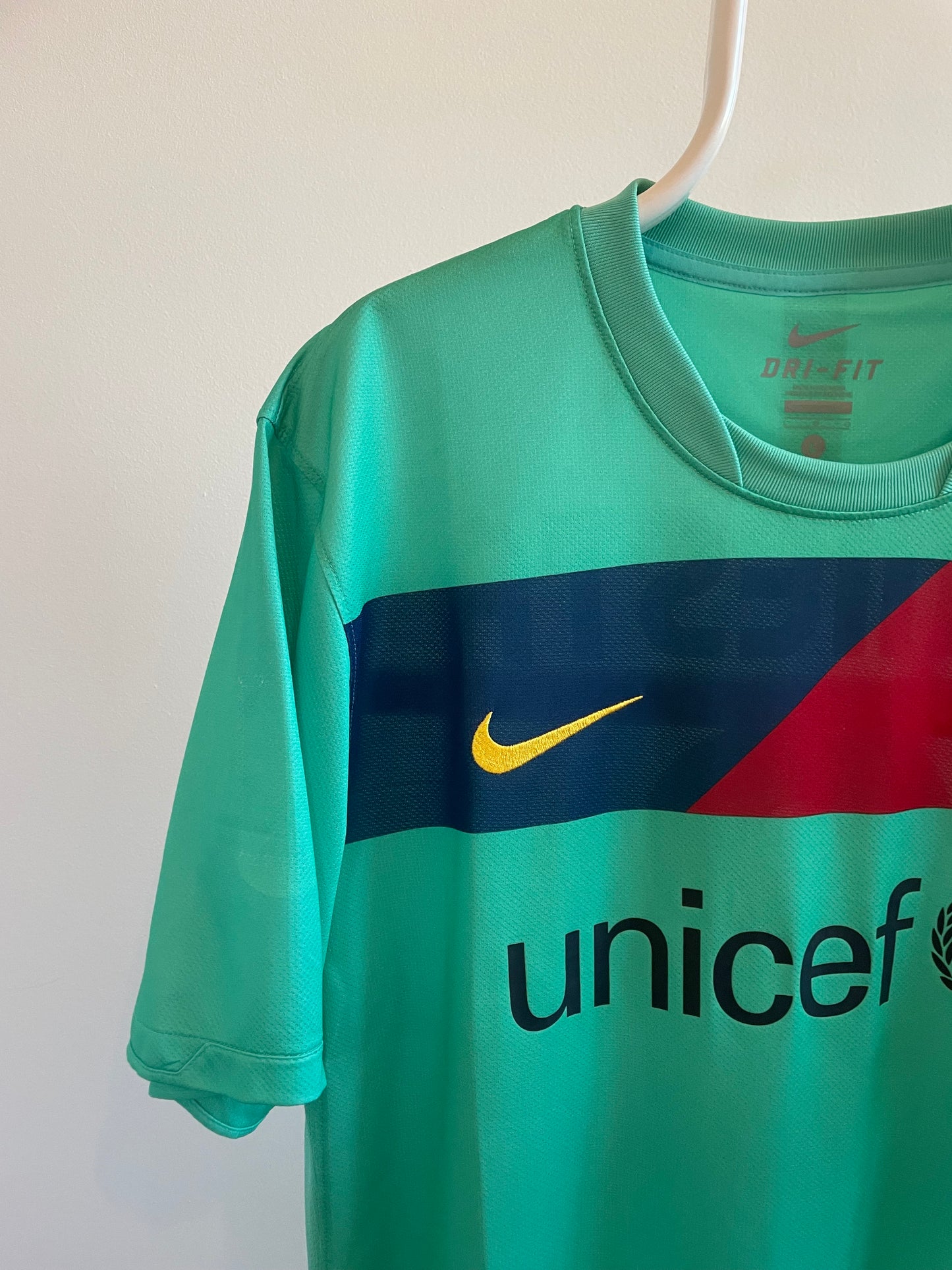 Barcelona 2010/11 Andres Iniesta 9/10 - L