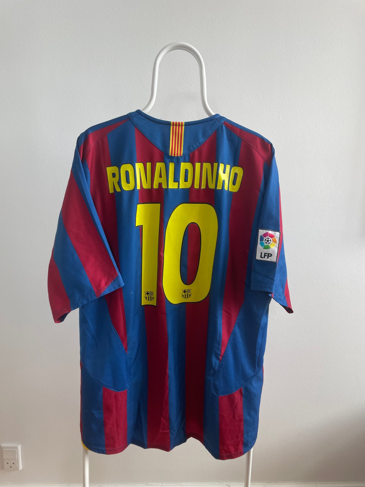 Barcelona 2005/06 Ronaldinho 8/10 - XL