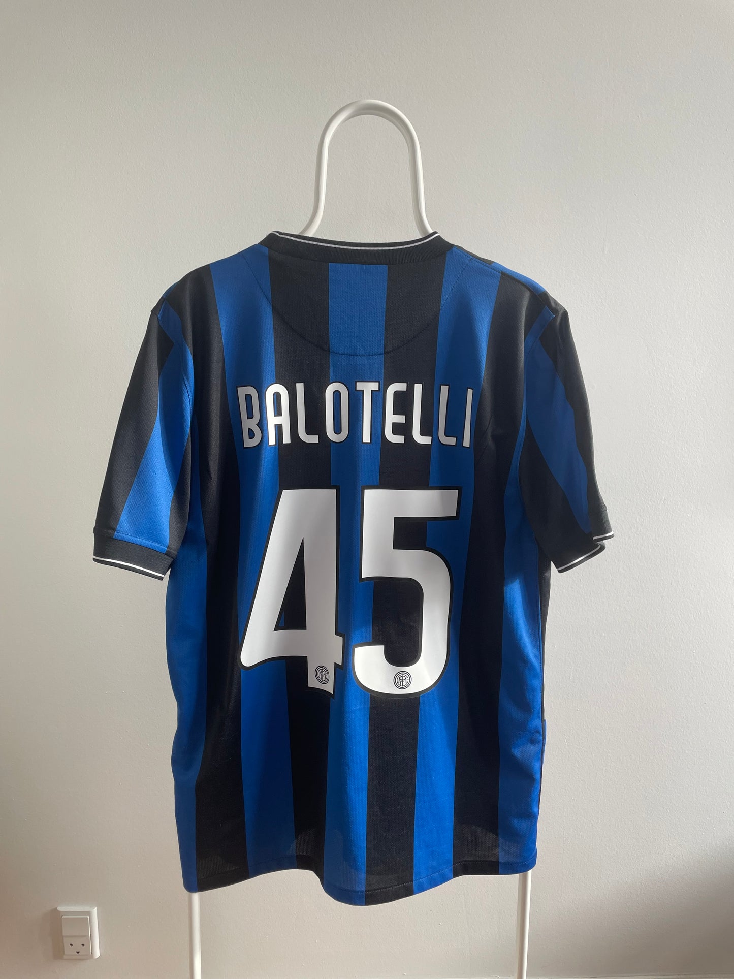 Inter Milan 2010/11 Mario Balotelli 9/10 - L