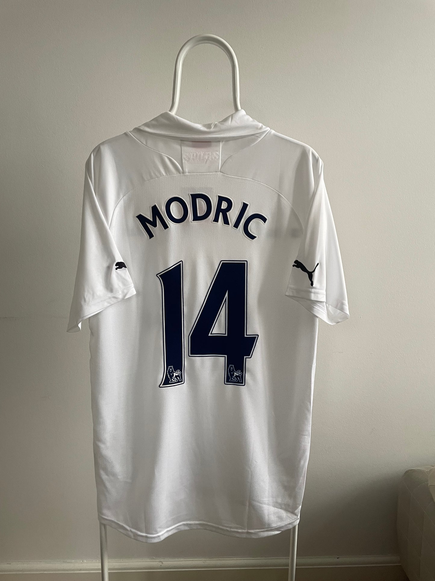 Tottenham 2011/12 Luka Modric 10/10 BNWT - L