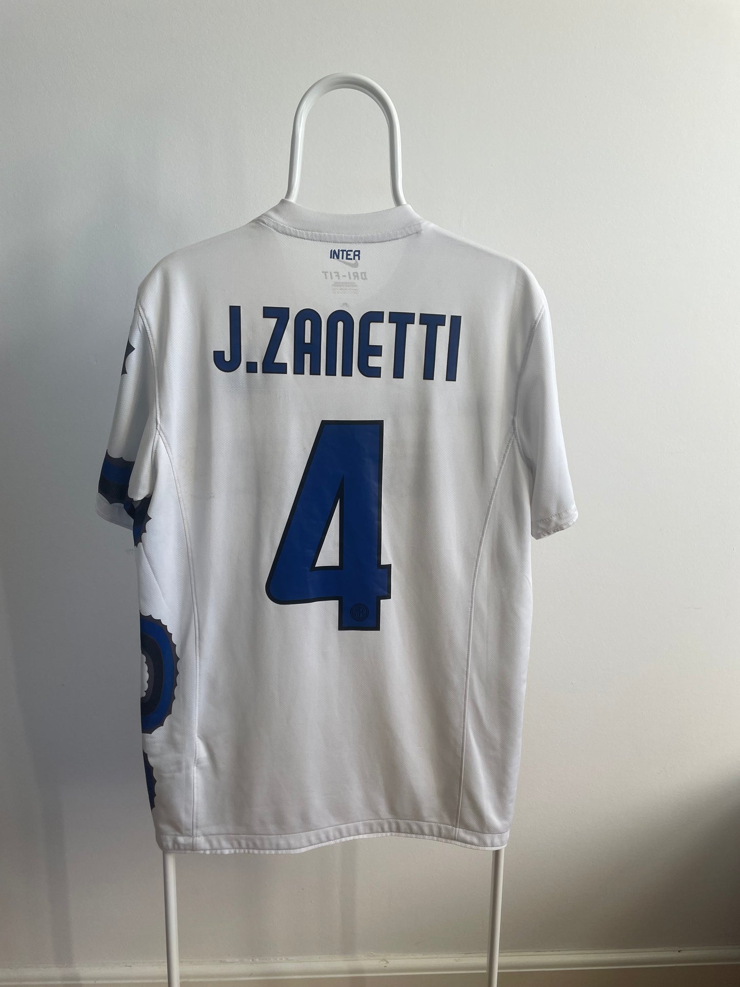 Inter Milan 2010/11 Javier Zanetti 7/10 - M