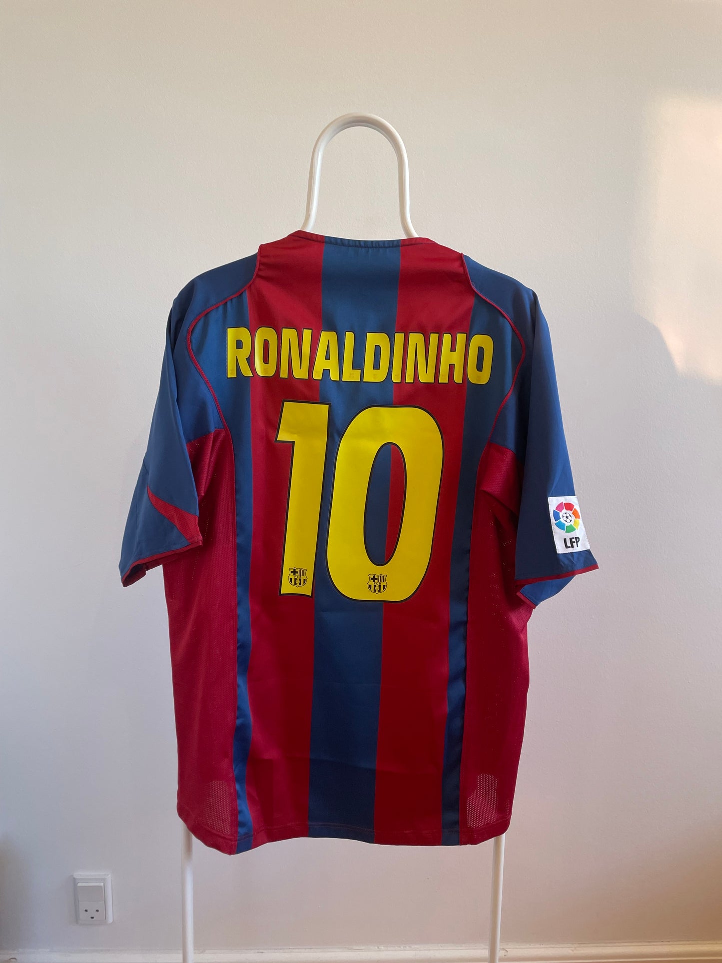 Barcelona 2004/05 Ronaldinho - L - 9/10