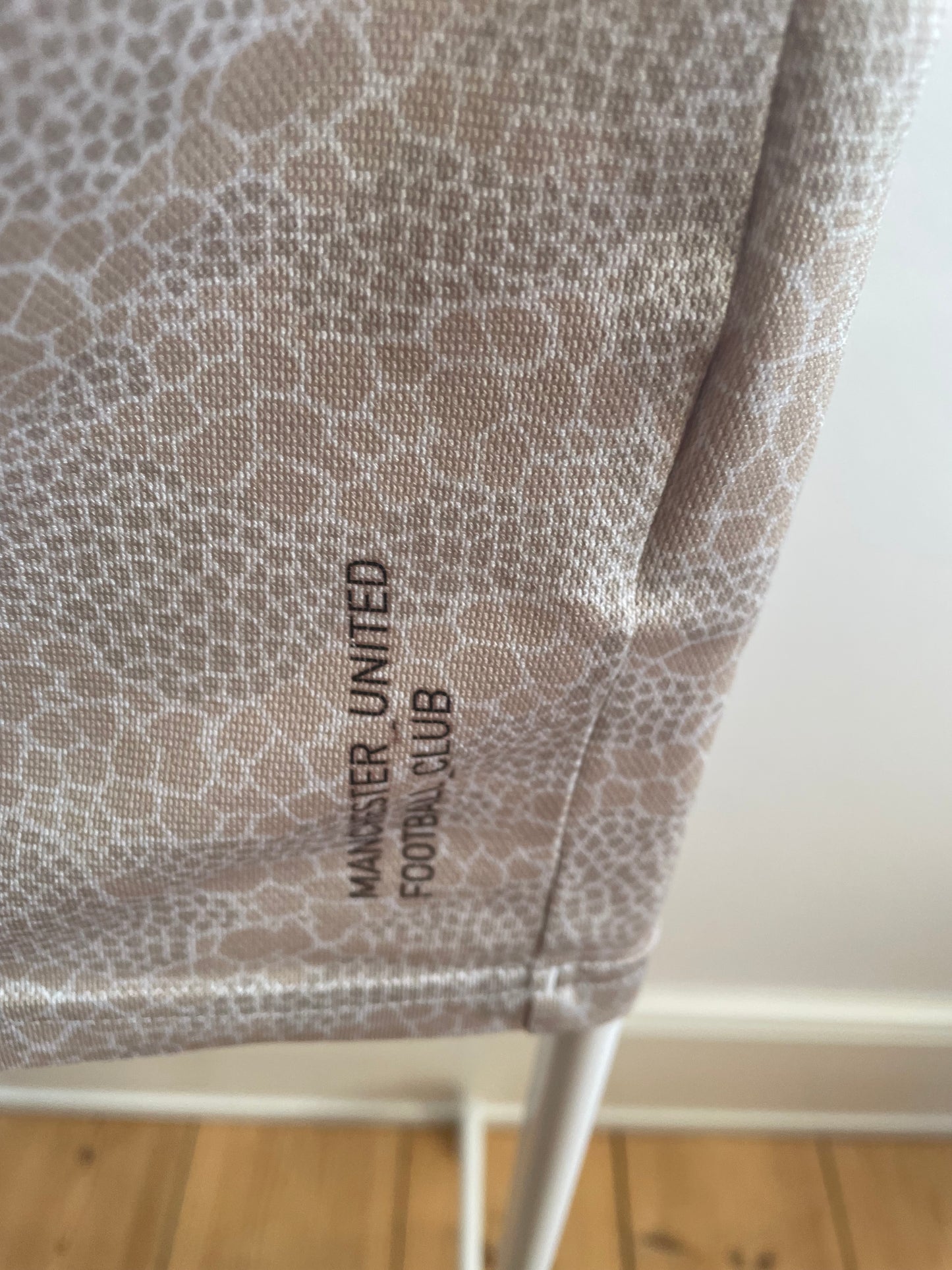 Manchester United 2019/20 Paul Pogba 9/10 - M