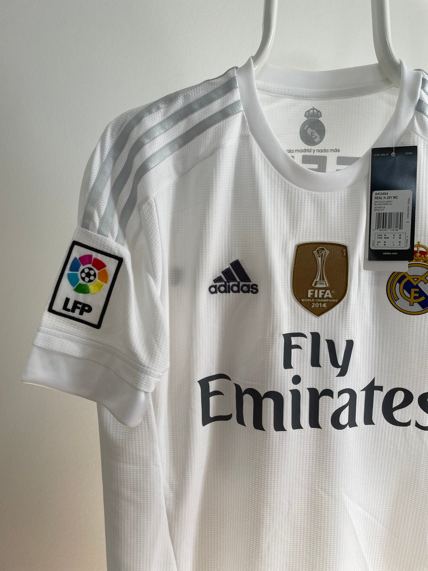Real Madrid 2015/16 Casemiro 10/10 BNWT - M