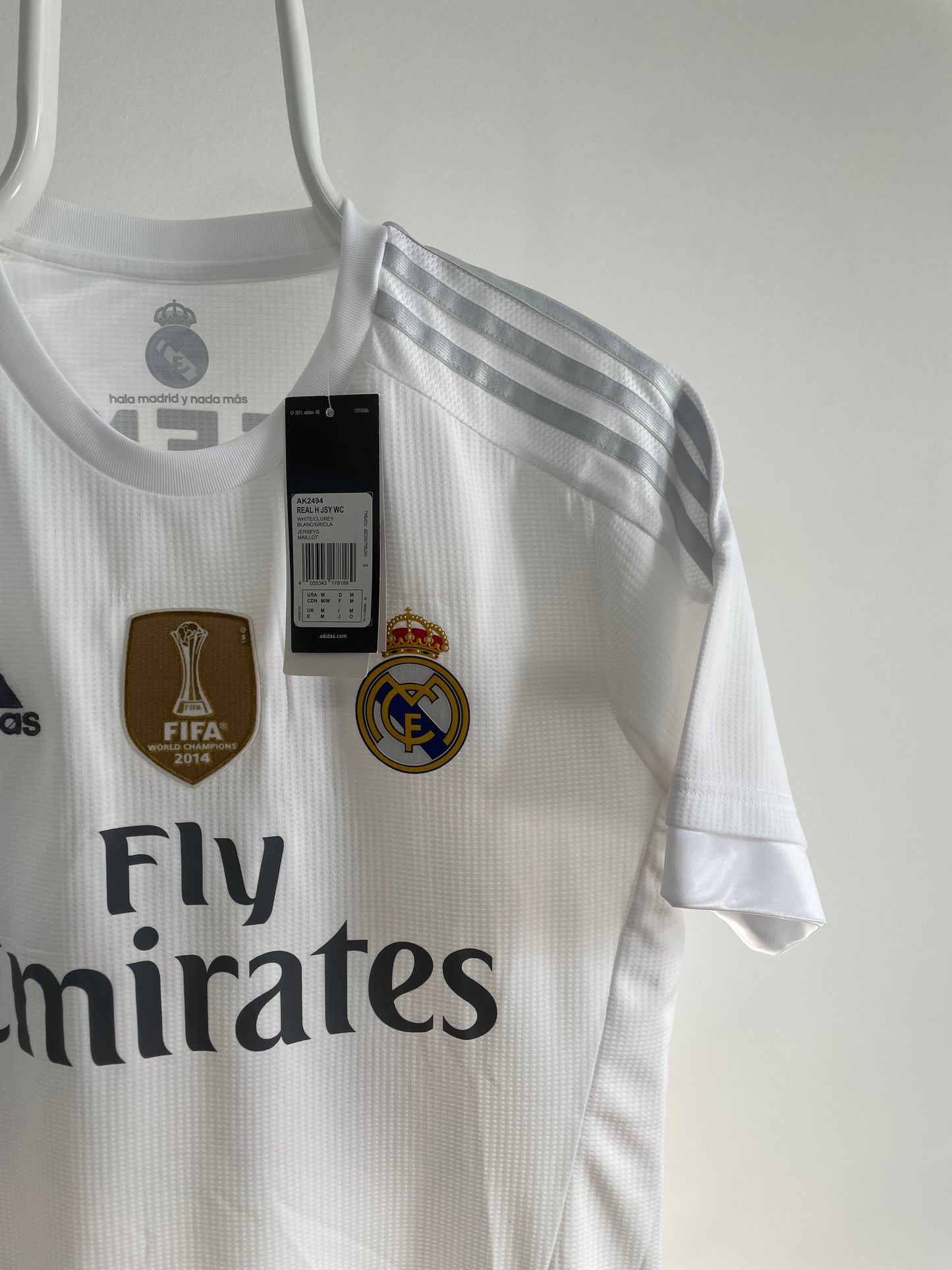 Real Madrid 2015/16 Casemiro 10/10 BNWT - M