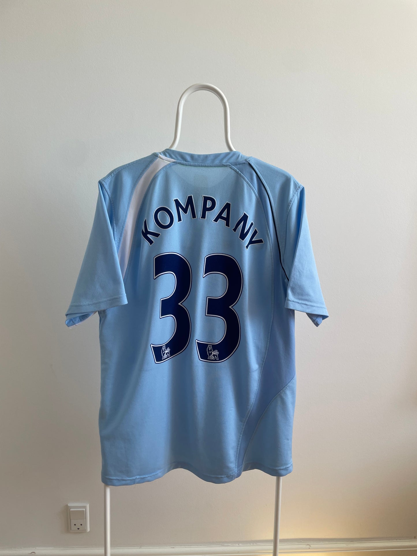 Manchester City 2008/09 Vincent Kompany 9/10 - L