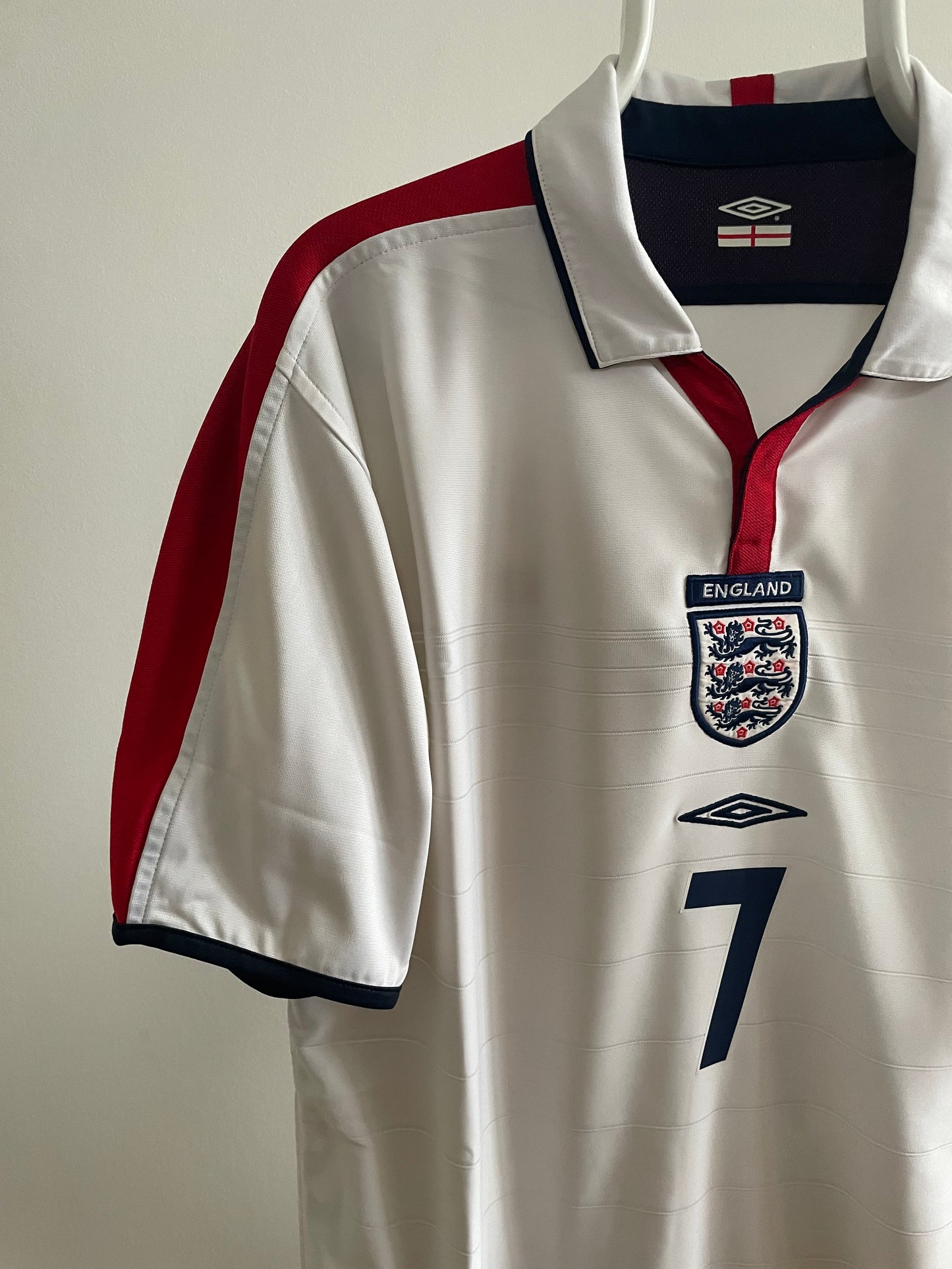 England 2002 David Beckham 9/10 - L
