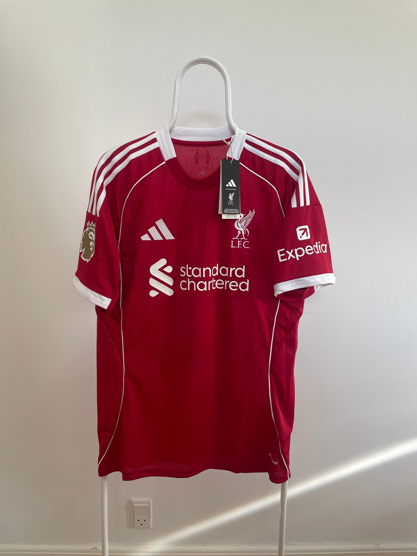 Liverpool 2025/26 Rio Ngumoha 10/10 BNWT - M