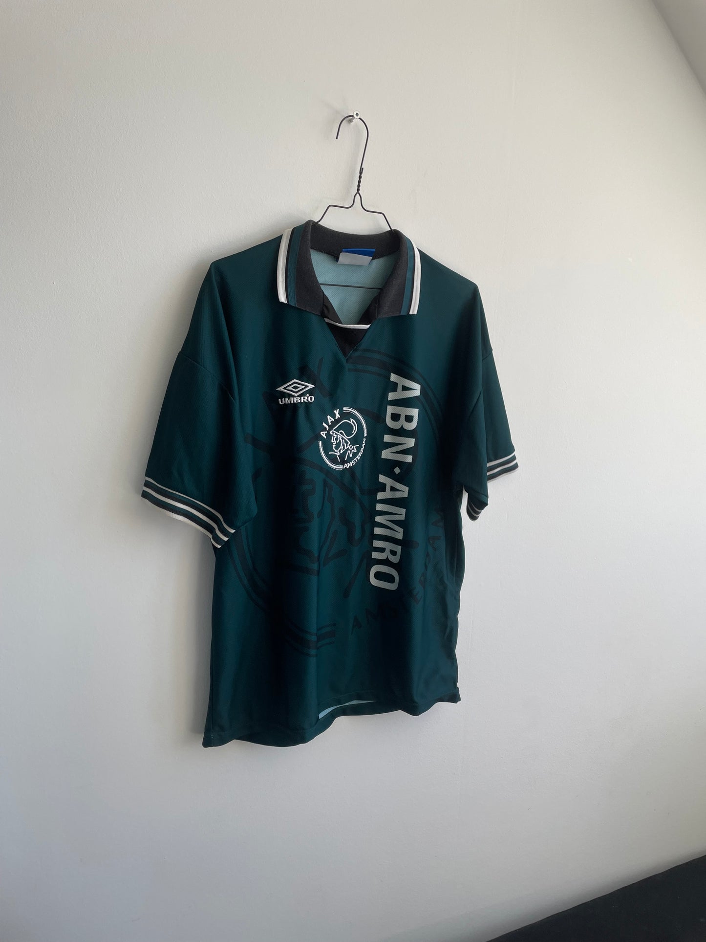 Ajax 1995/96 9/10 - M