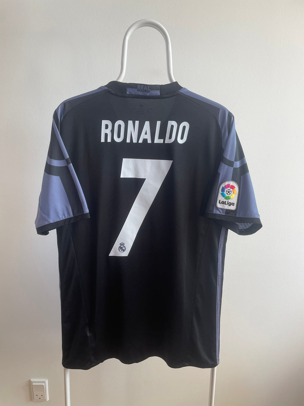 Real Madrid 2016/17 Cristiano Ronaldo 9/10 - M