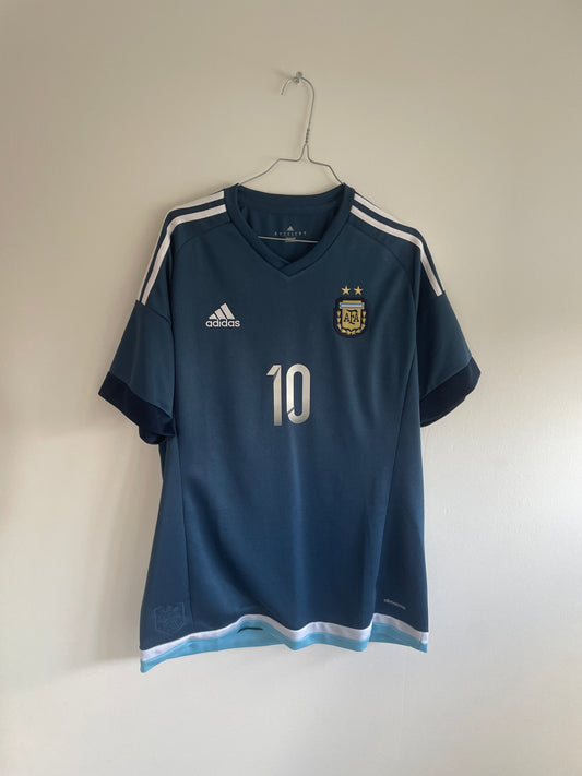 Argentina 2015 Lionel Messi 9/10 - L
