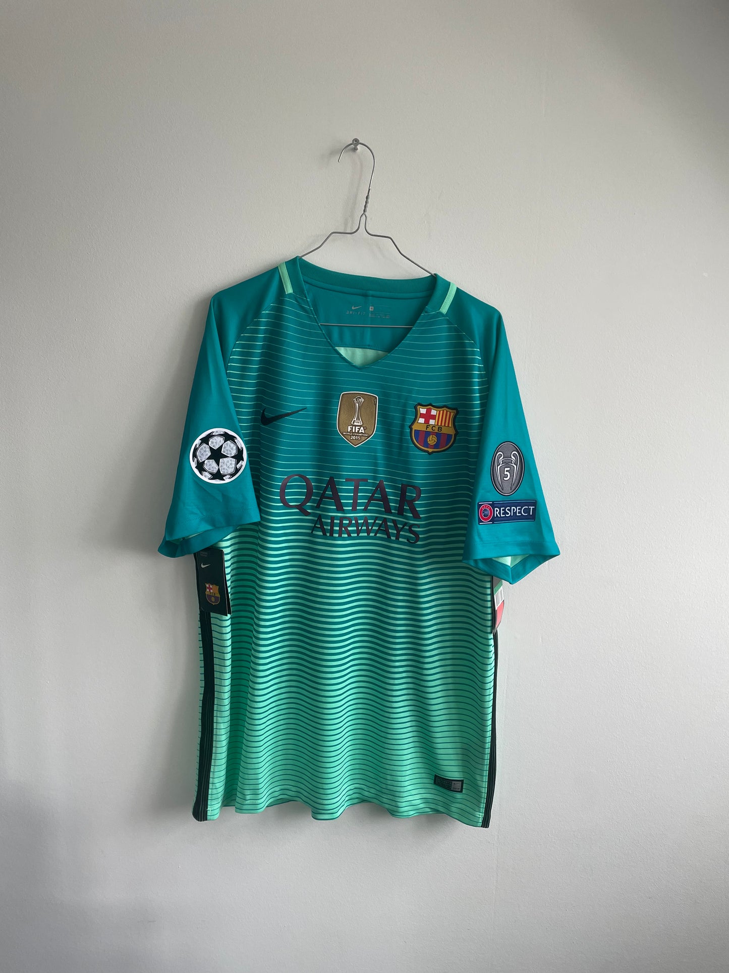Barcelona 2015/16 Lionel Messi 10/10 BNWT - XL