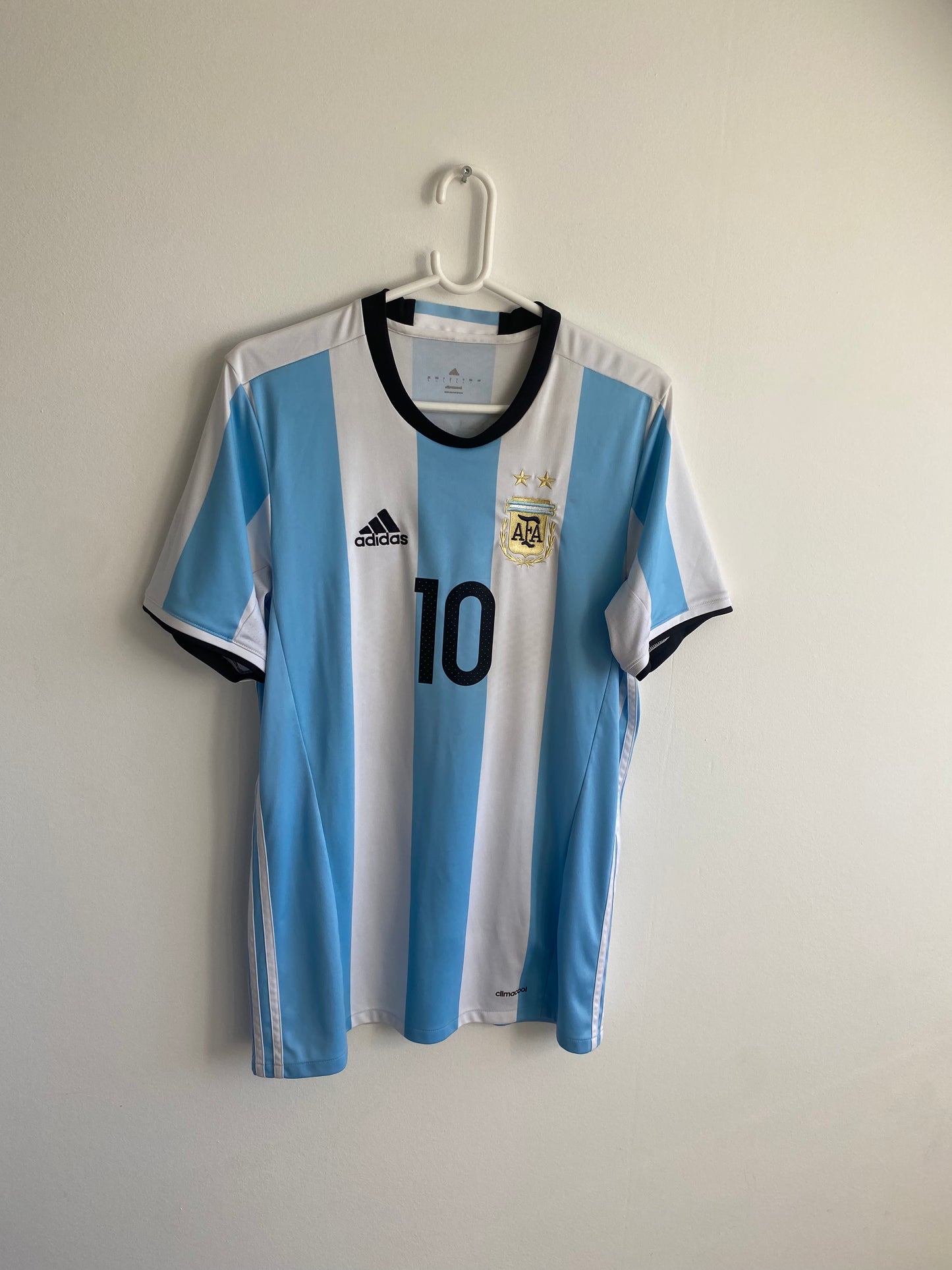 Argentina 2016 Lionel Messi 8/10 - L