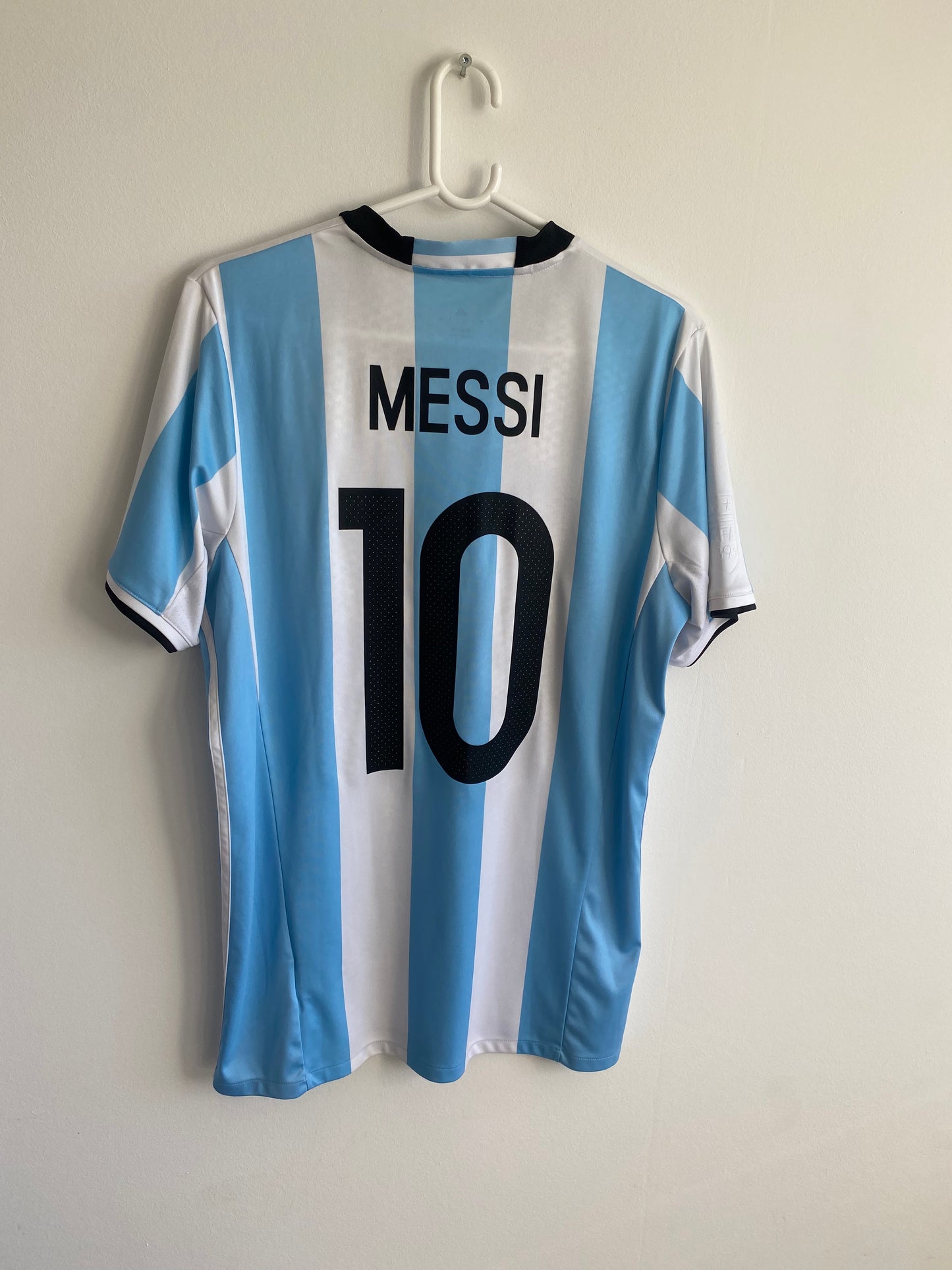 Argentina 2016 Lionel Messi 8/10 - L