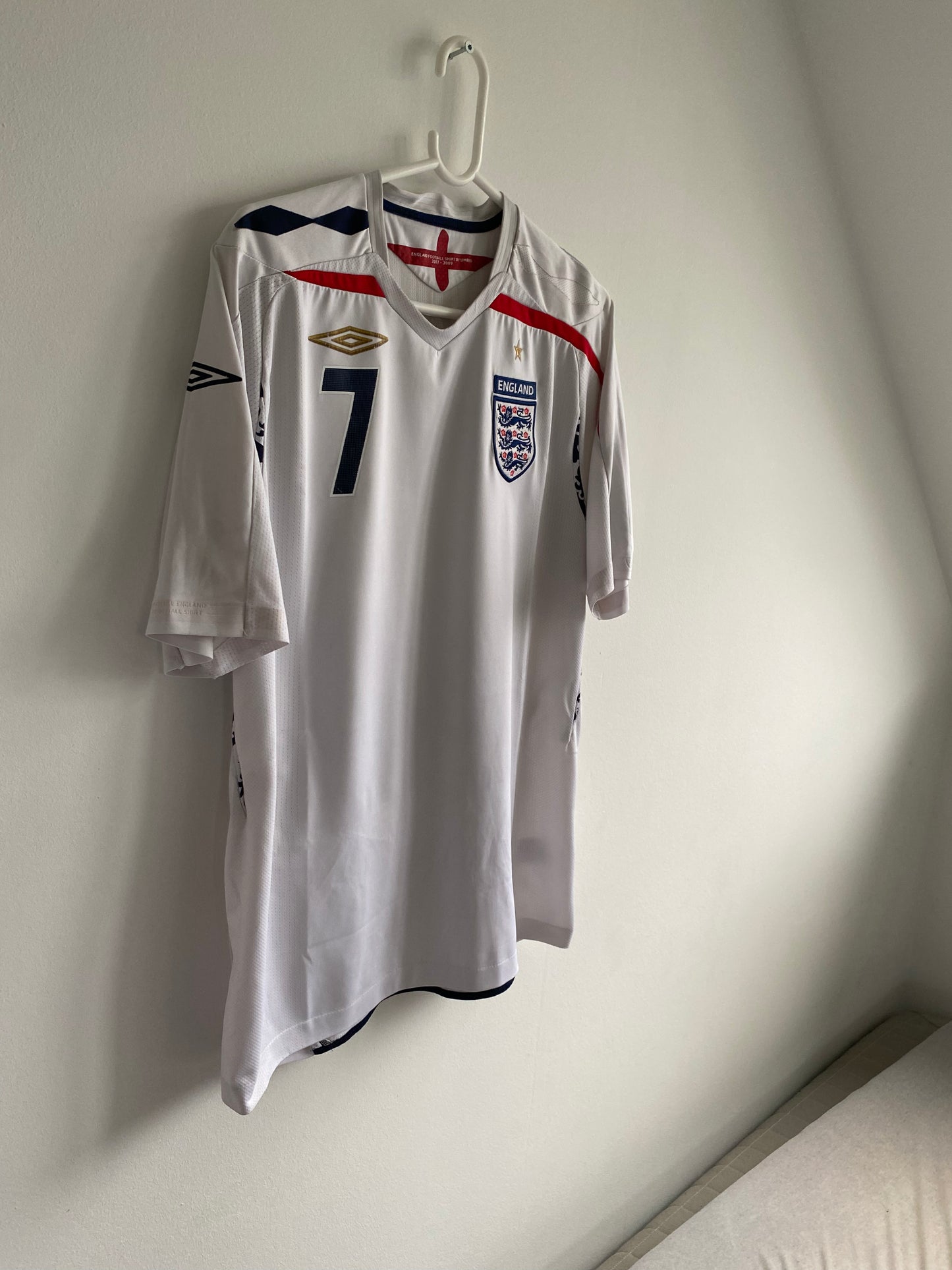 England 2008 David Beckham 8/10 - L